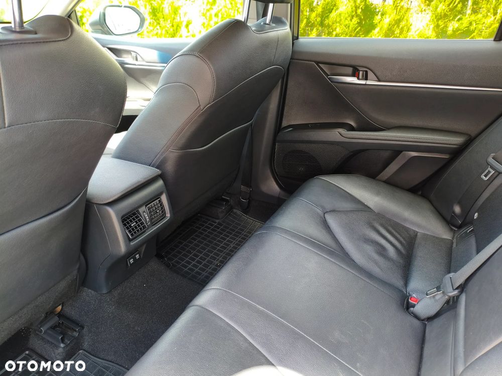 Toyota Camry 2.5 Hybrid Comfort CVT - 37