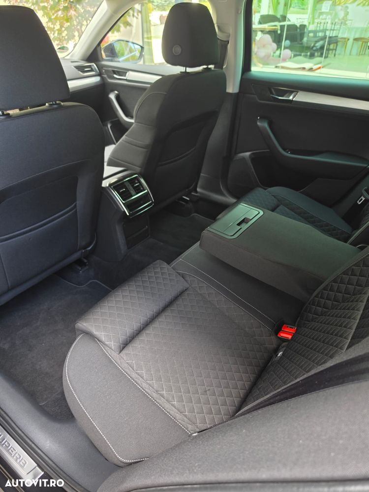 Skoda Superb 2.0 TDI DSG Style - 6