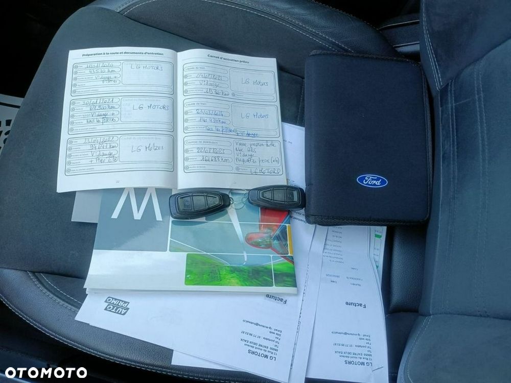Ford Kuga 2.0 TDCi 2x4 ST-Line - 31