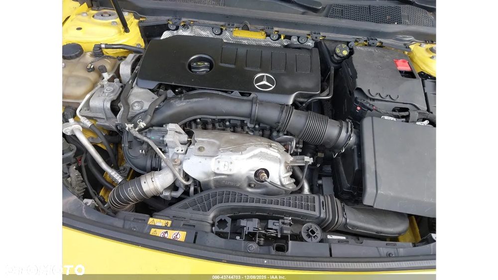 Mercedes-Benz CLA - 11