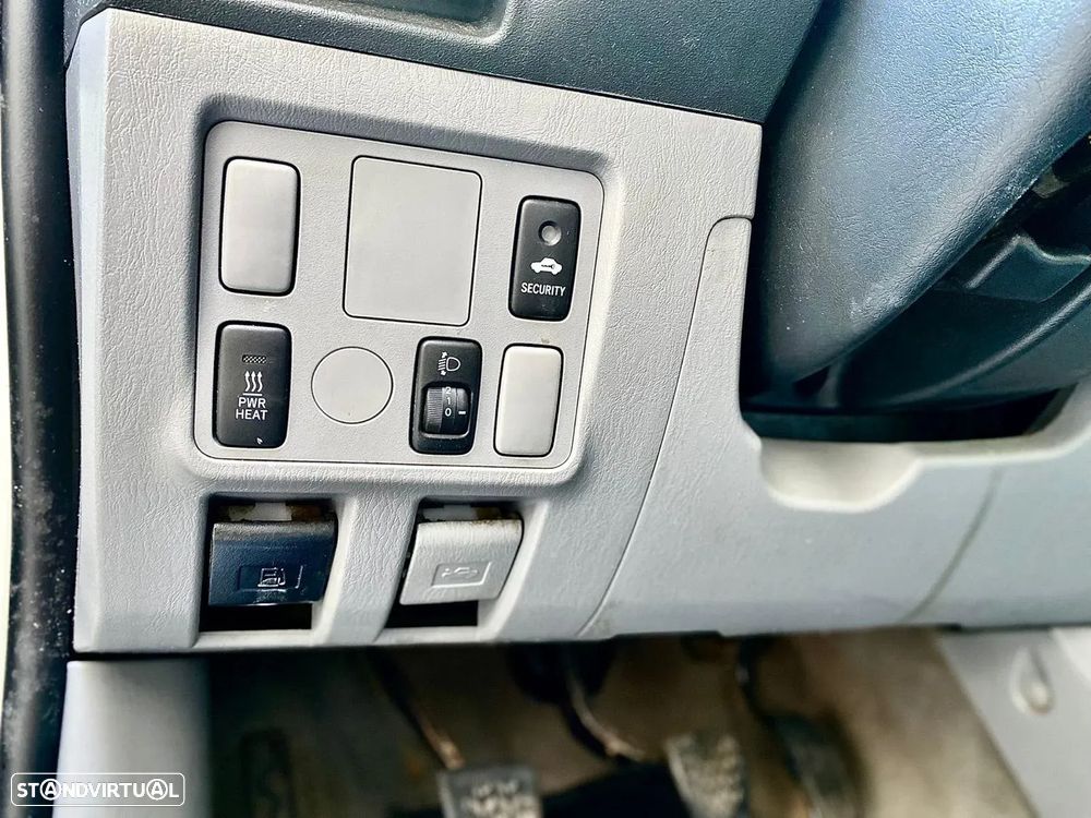 Toyota Hilux 2.5 D-4D 2WD CE - 18