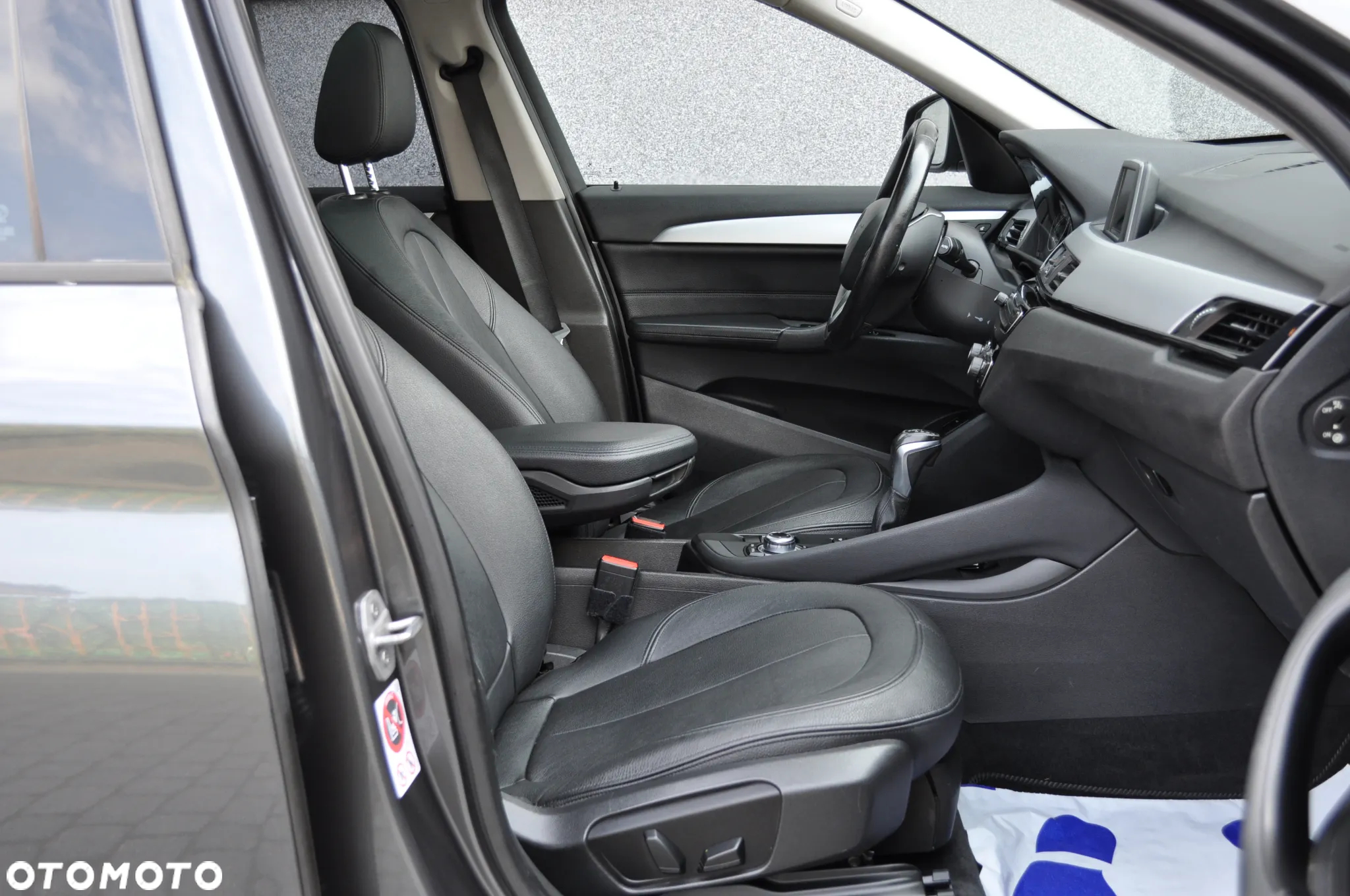BMW X1 xDrive18d Business Edition - 18