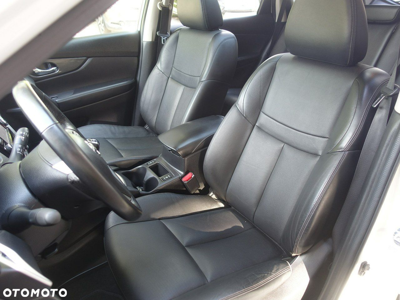 Nissan X-Trail 1.6 DIG-T N-Connecta 2WD - 11