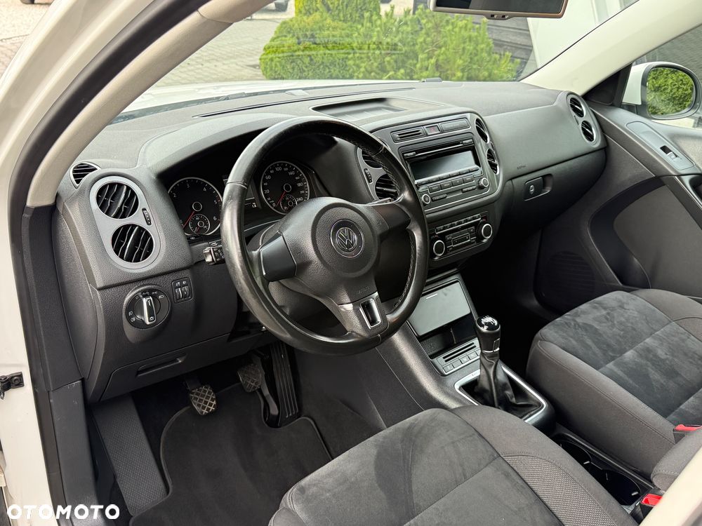 Volkswagen Tiguan - 10
