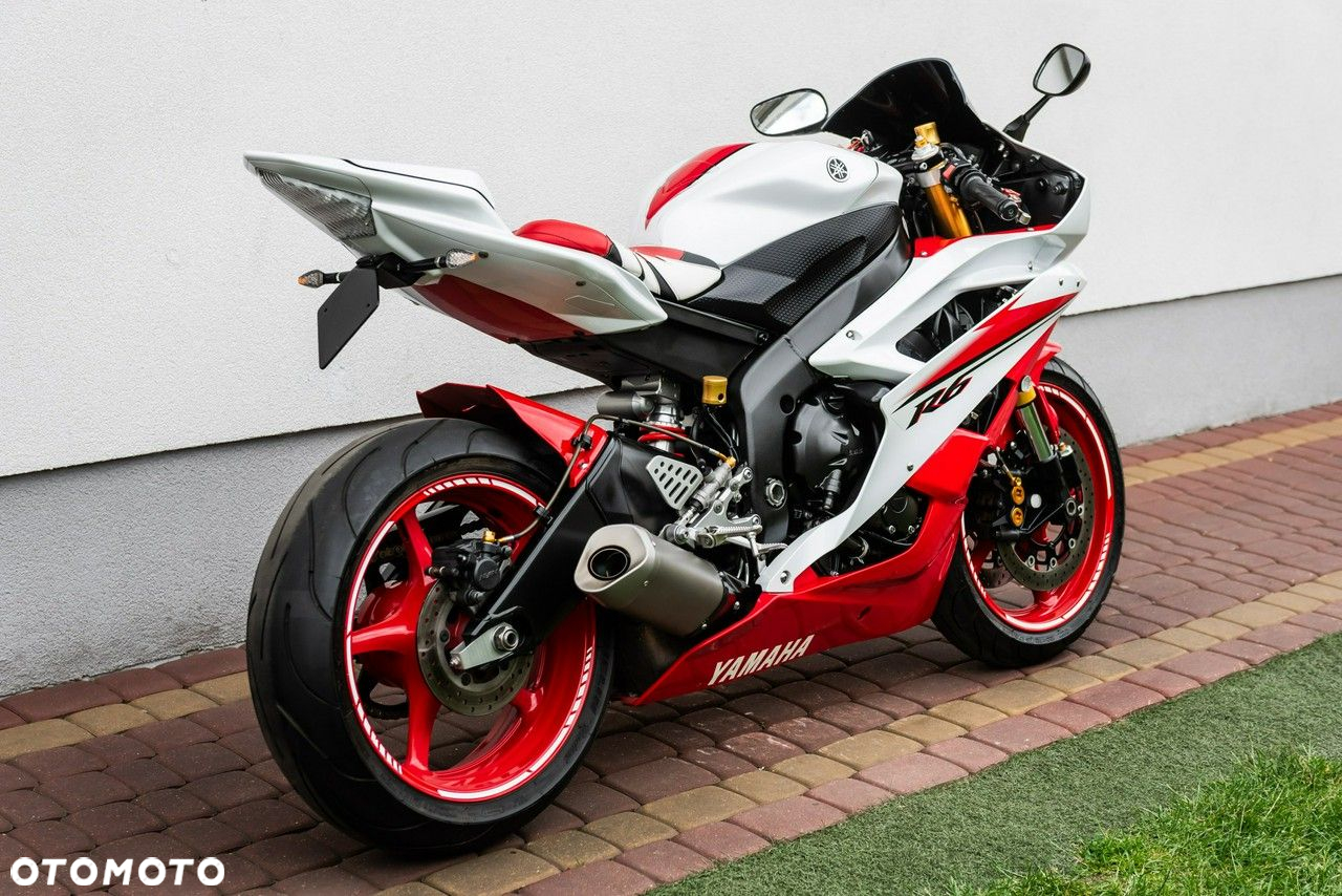 Yamaha R6 - 3