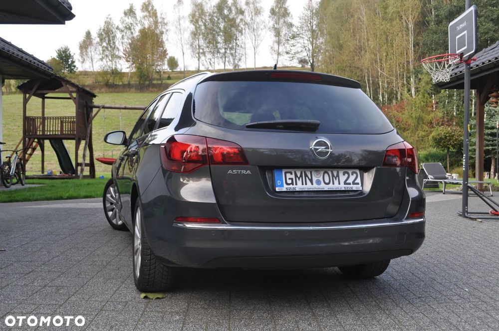 Opel Astra 1.4 Turbo Exklusiv - 4