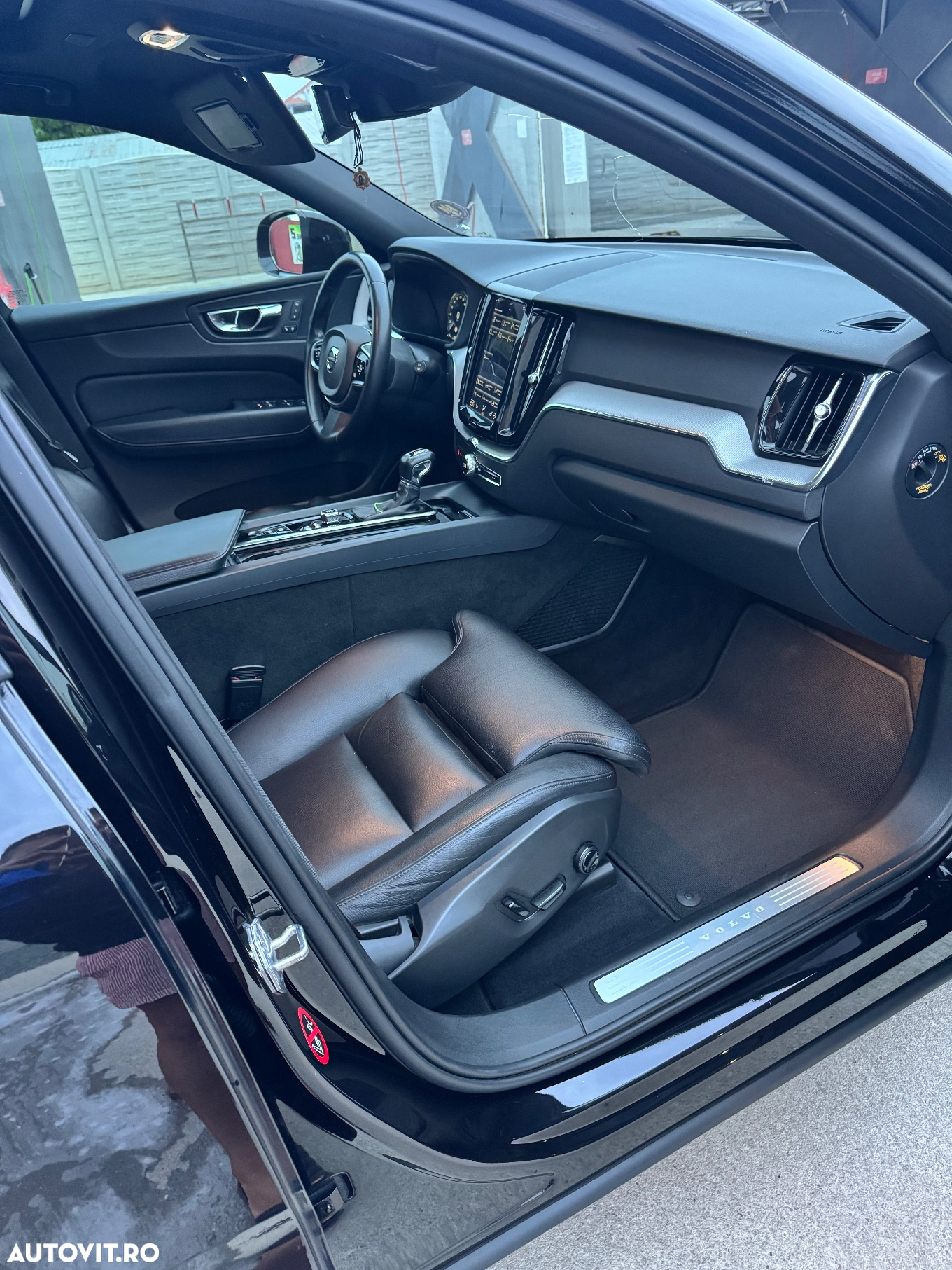 Volvo XC 60 D5 AWD Inscription - 8