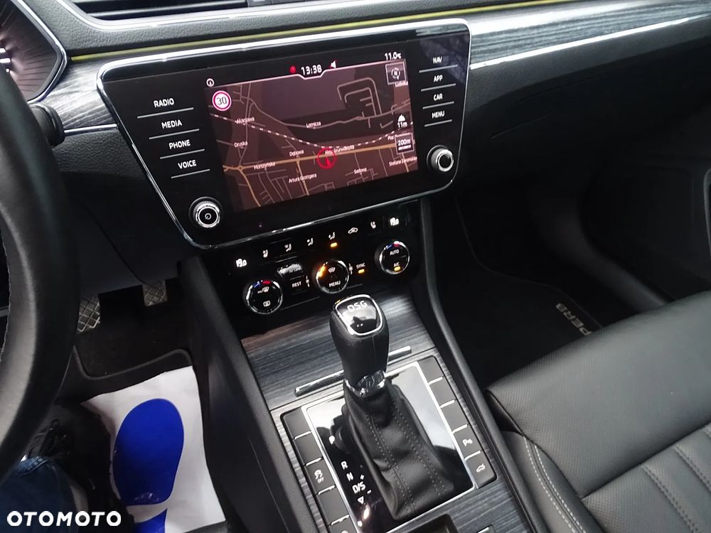 Skoda Superb 2.0 TDI SCR Style DSG - 15