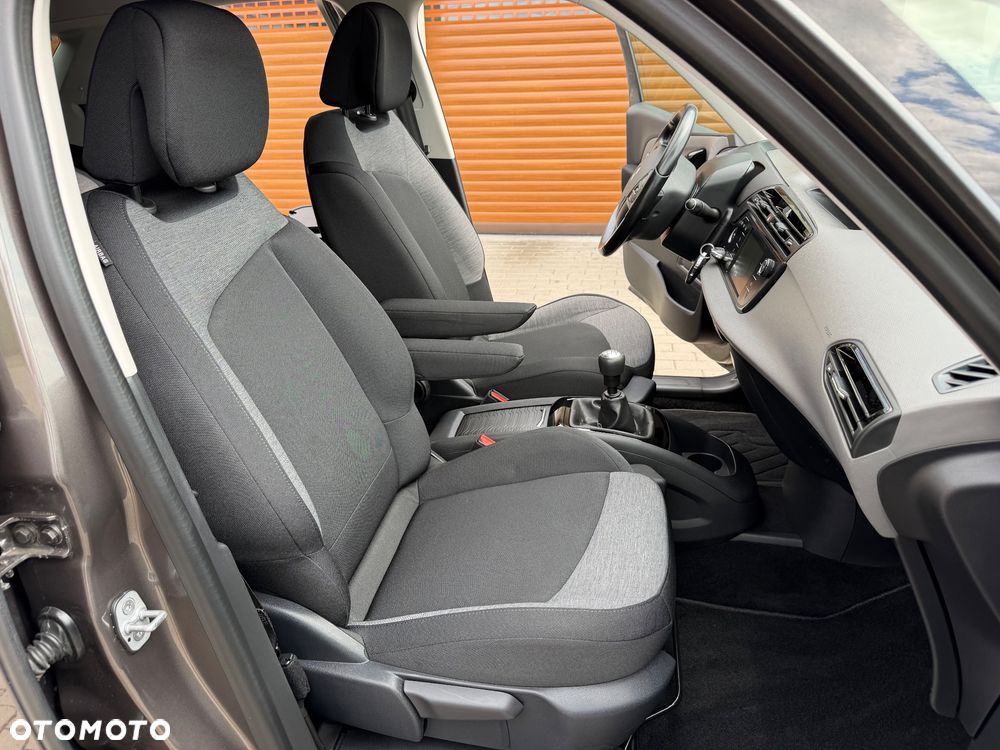 Citroën C4 Picasso - 29