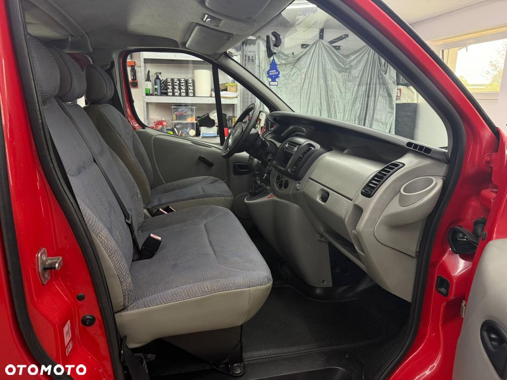 Renault Trafic - 8