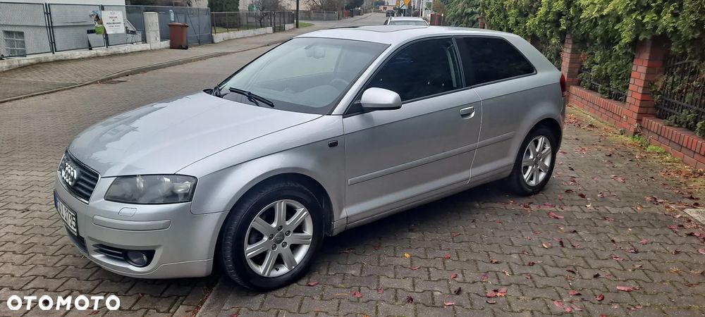 Audi A3 3-drzwiowe 2.0 FSI Ambition Tiptronic - 3