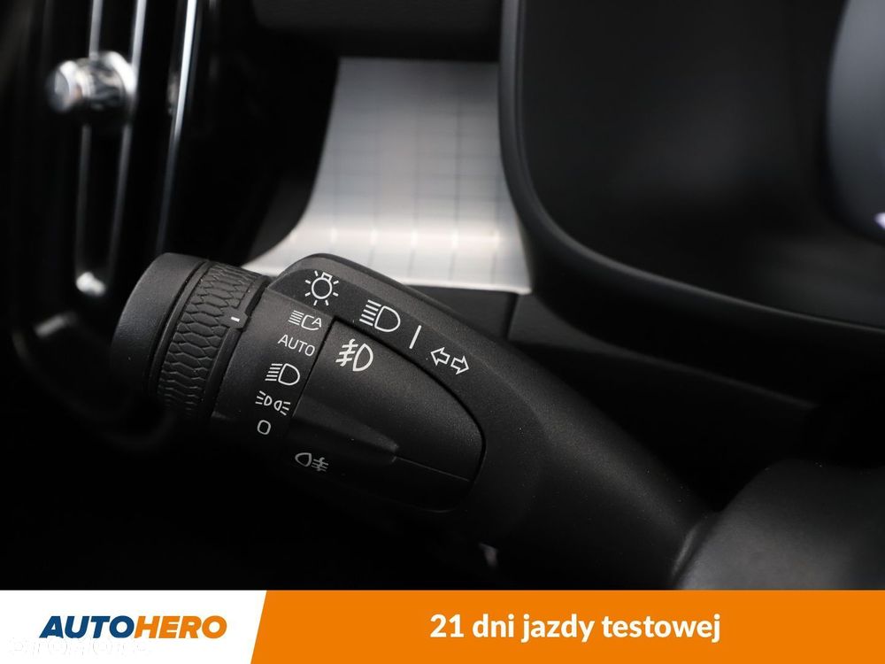 Volvo XC 40 D3 AWD - 32