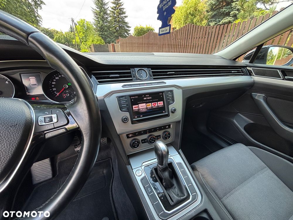 Volkswagen Passat 2.0 TDI BMT Comfortline DSG - 9