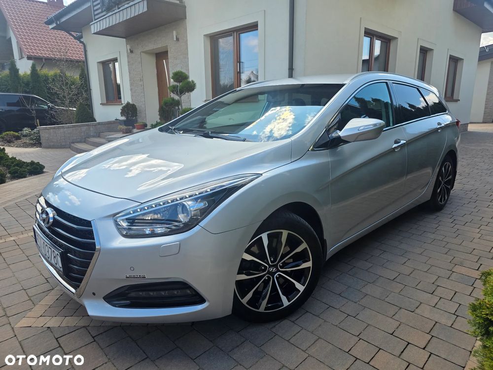 Hyundai i40 Kombi 1.7 CRDi DCT Premium - 3