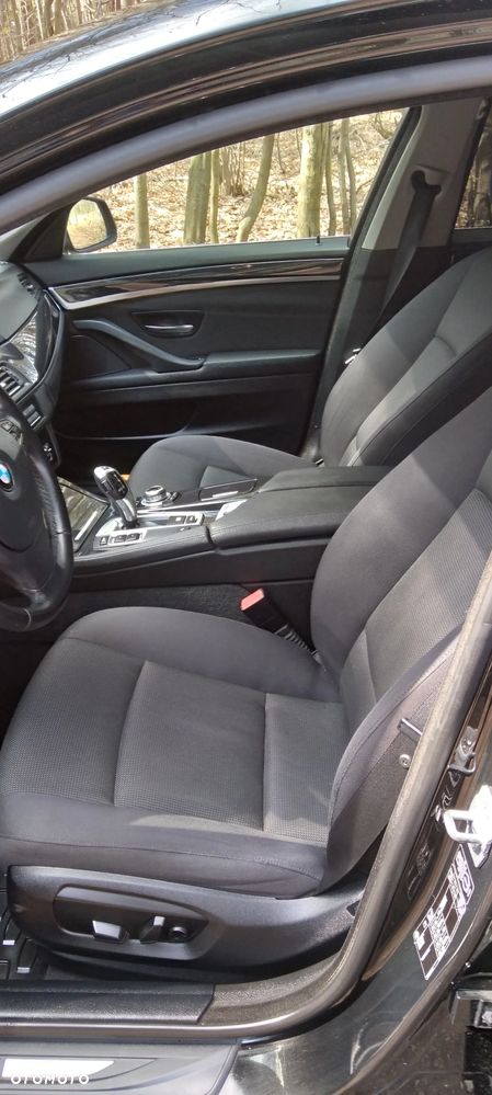 BMW Seria 5 518d - 12