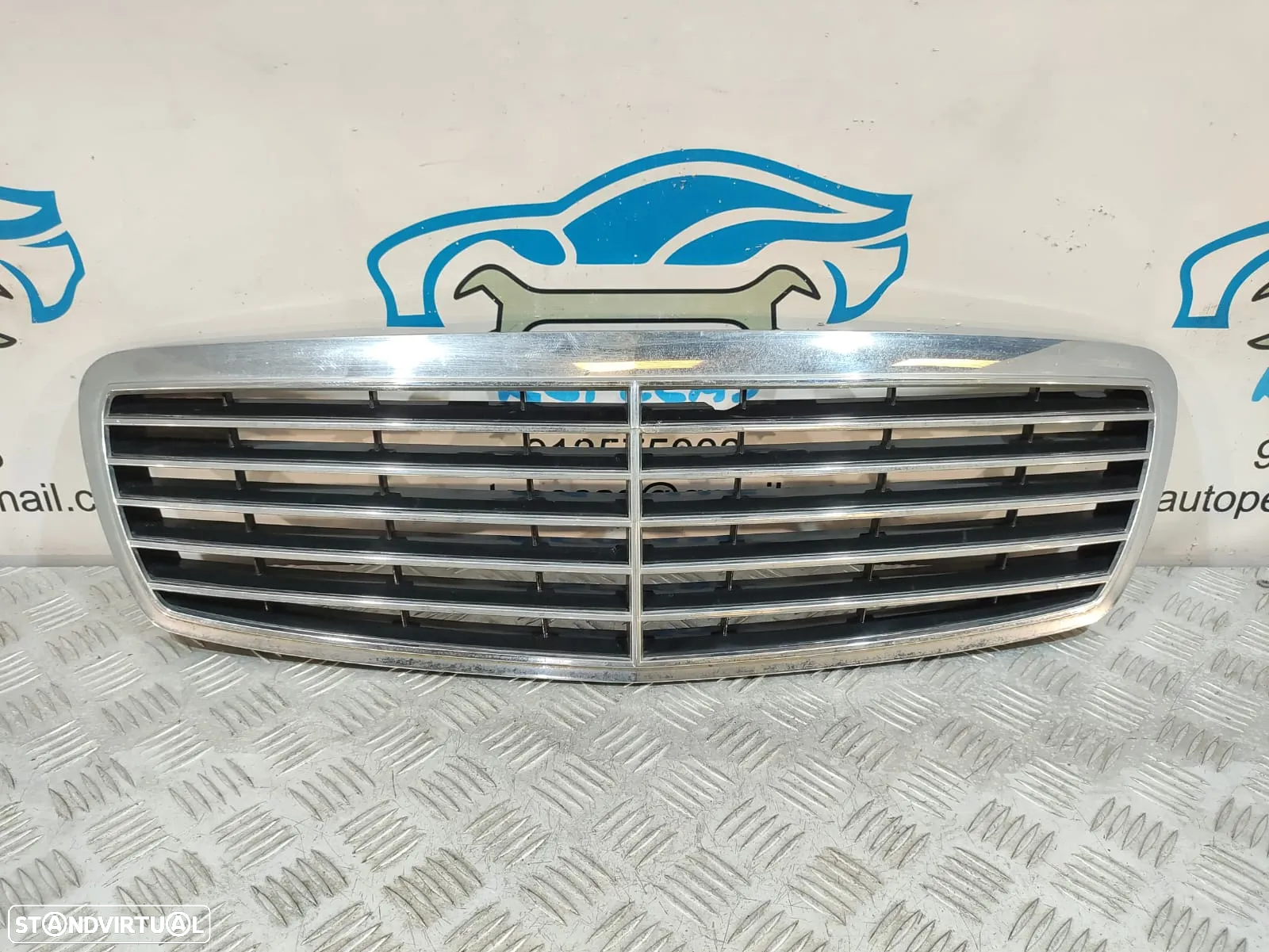 GRELHA CENTRAL FRENTE FRONTAL ORIGINAL MERCEDES BENZ W211 A2118800383 - 2