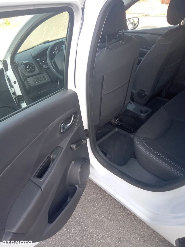 Renault Clio 1.5 dCi Energy Alize - 9