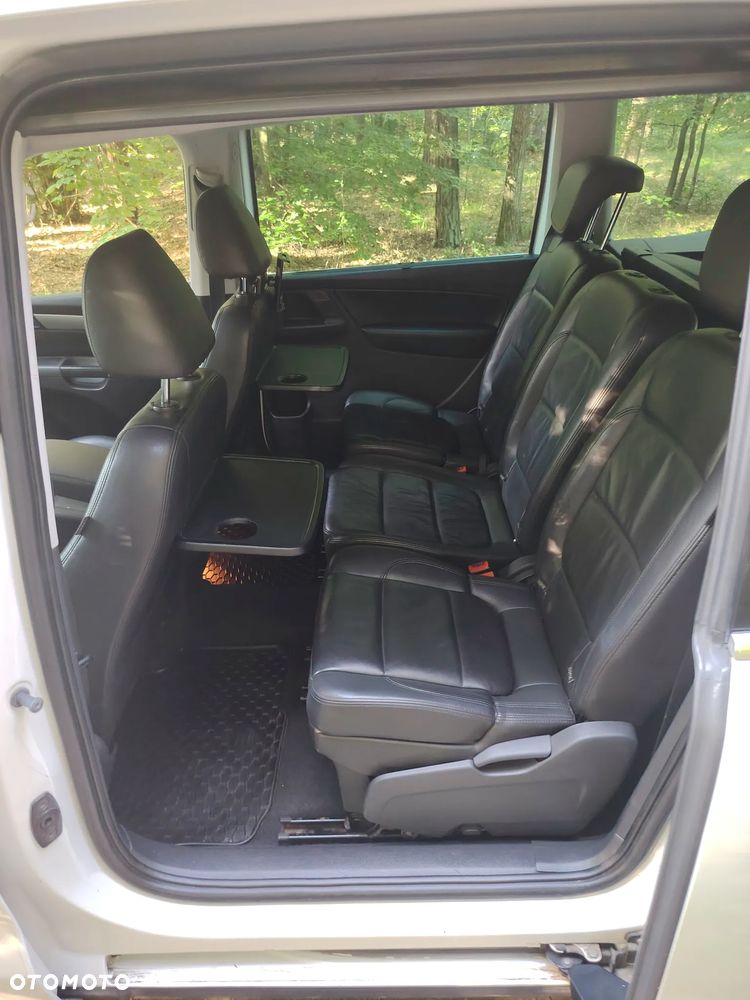 Volkswagen Sharan 2.0 TDI Highline DSG - 16