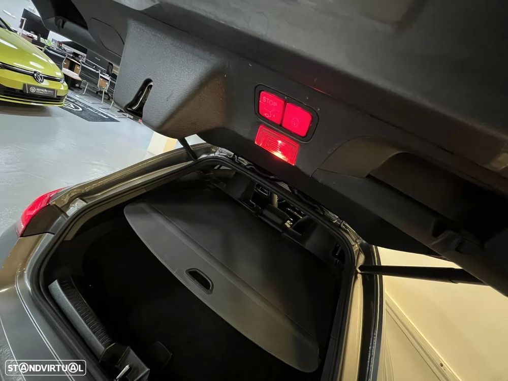 Mercedes-Benz CLA 180 d Shooting Brake AMG Line Aut. - 41