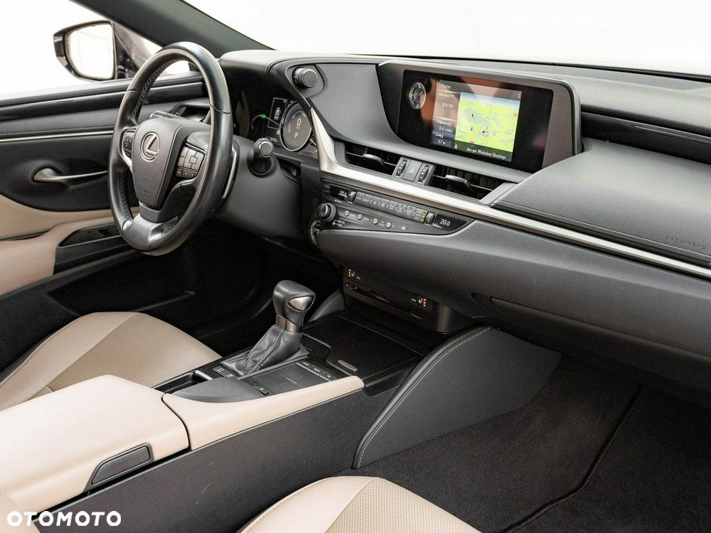 Lexus ES - 39