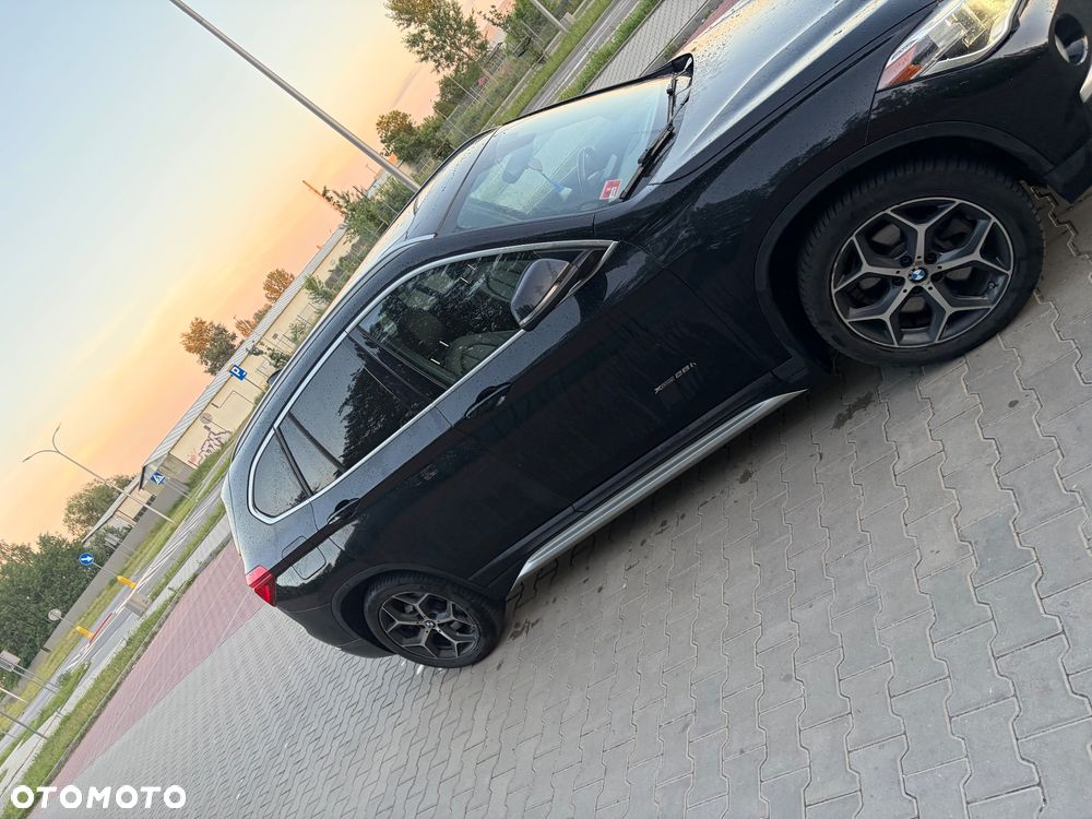 BMW X1 xDrive25i Advantage - 5
