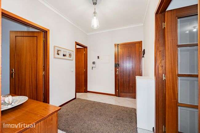 Apartamento T1 com Garagem | Lamaçães – Braga - Grande imagem: 5/10