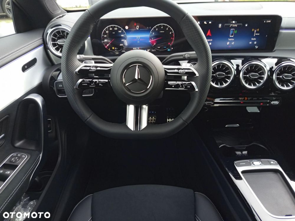 Mercedes-Benz CLA - 15