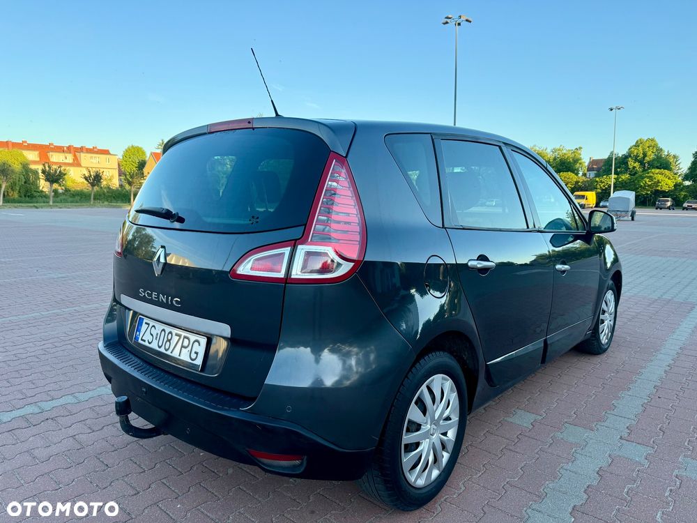 Renault Scenic 2.0 16V 140 CVT Dynamique - 8