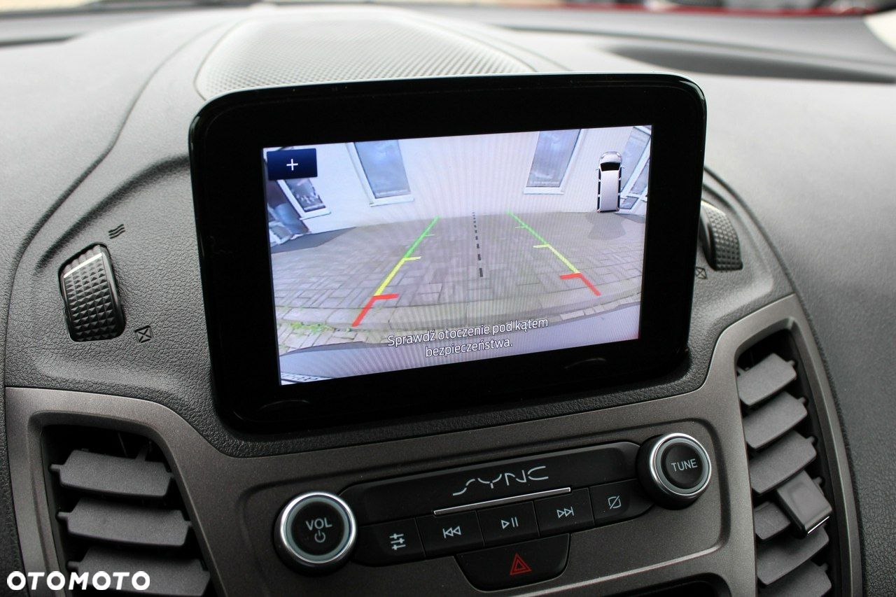 Ford Transit Connect - 19