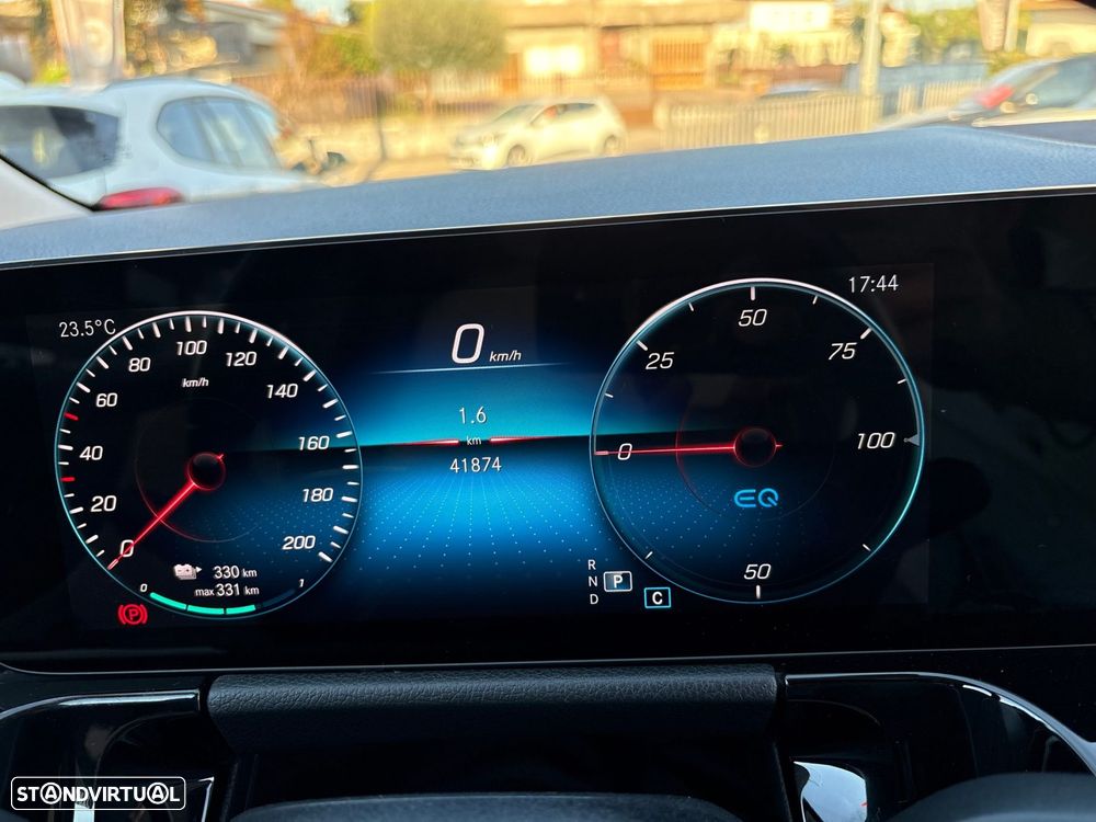 Mercedes-Benz EQA 250 Progressive - 32