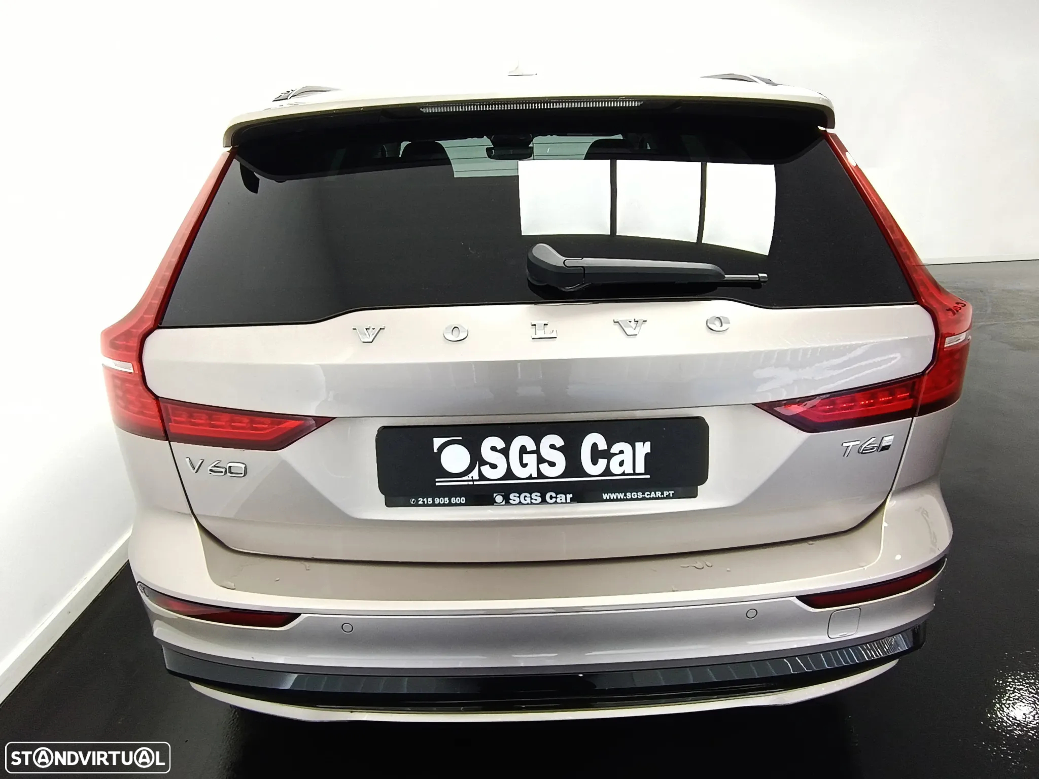 Volvo V60 2.0 T6 AWD TE Plus Dark - 3