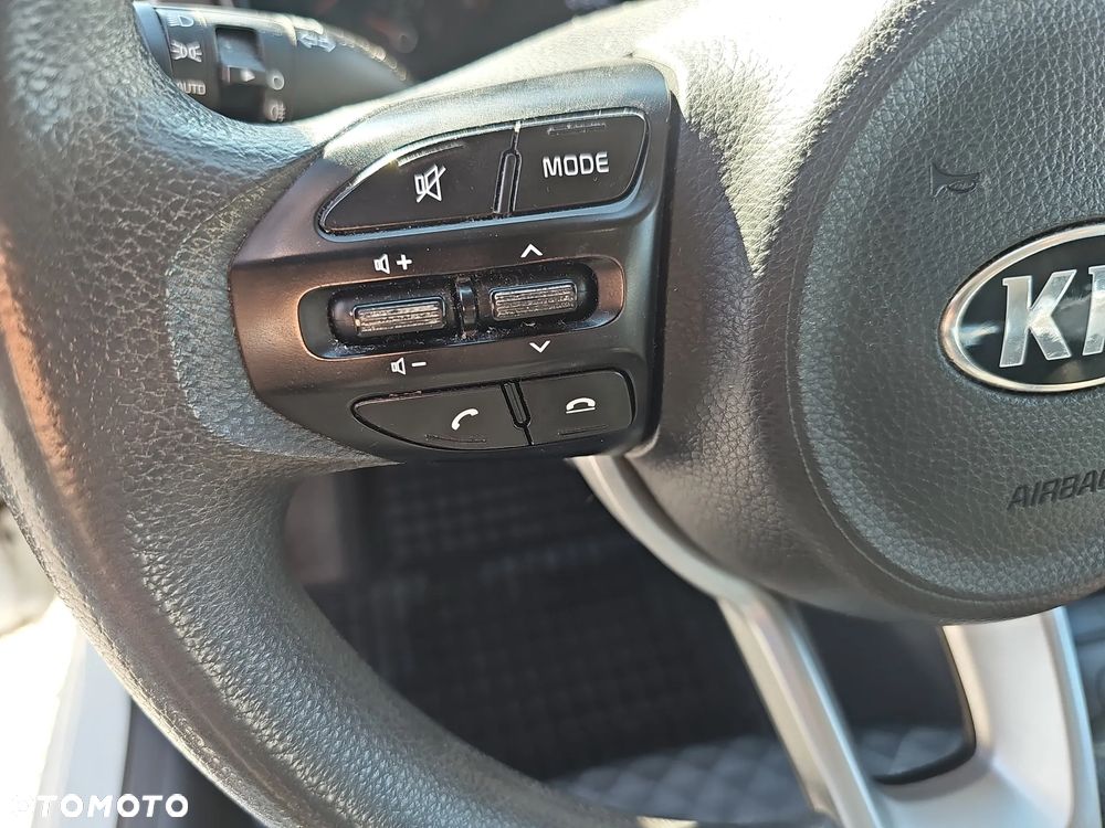 Kia Rio 1.2 M - 18