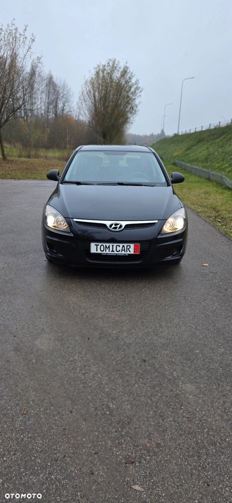 Hyundai i30 1.4 Base + - 2