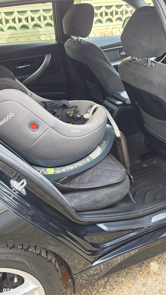 BMW Seria 3 330d M Sport - 15