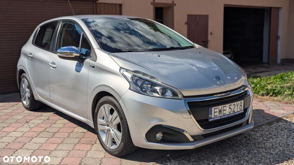 Peugeot 208 1.6 BlueHDi Allure S&S - 8