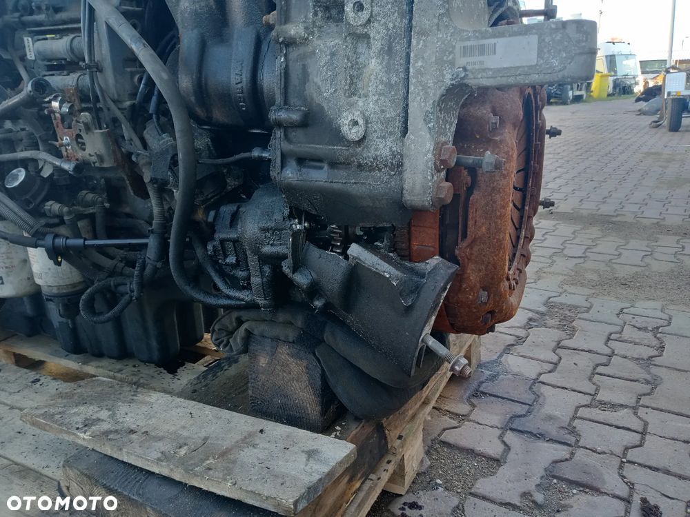 Silnik renault gama T uszkodzona obudowa sprzęgła DTI11 - 2