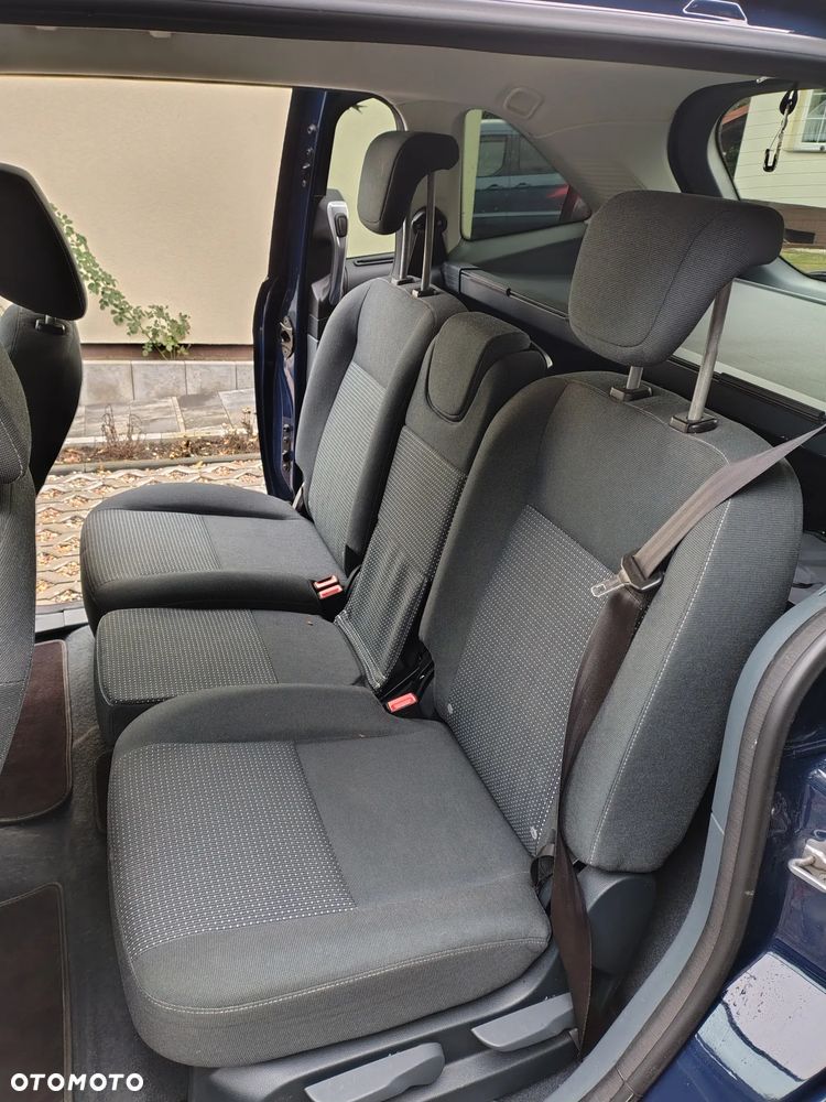 Ford Grand C-MAX - 15