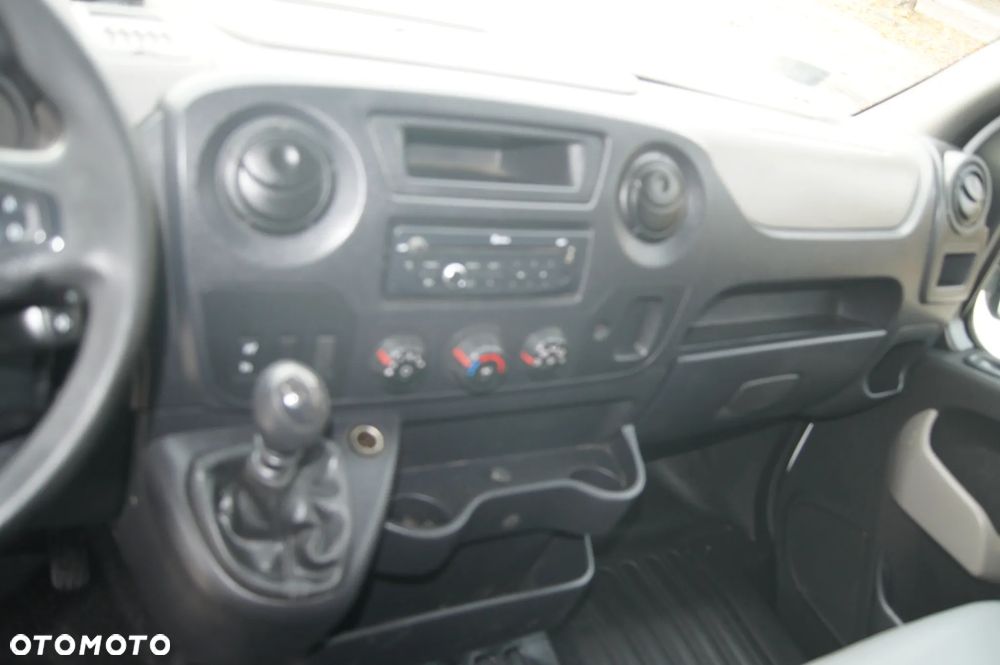 Renault Master L3H2 Doka 7-osób - 21