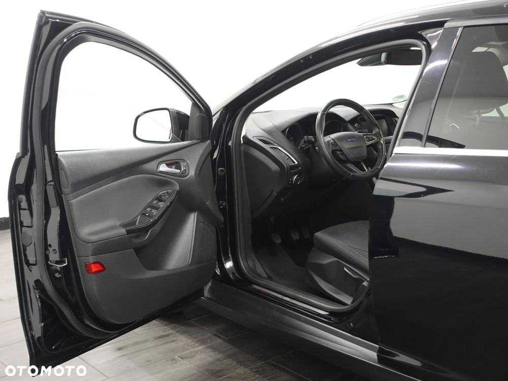 Ford Focus 1.0 EcoBoost Edition - 17