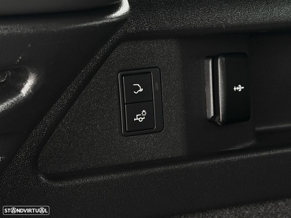 Land Rover Discovery Sport - 19