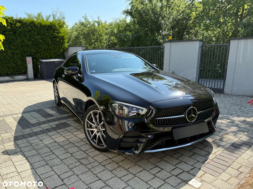 Mercedes-Benz Klasa E 220 d Coupe 4-Matic 9G-TRONIC - 11