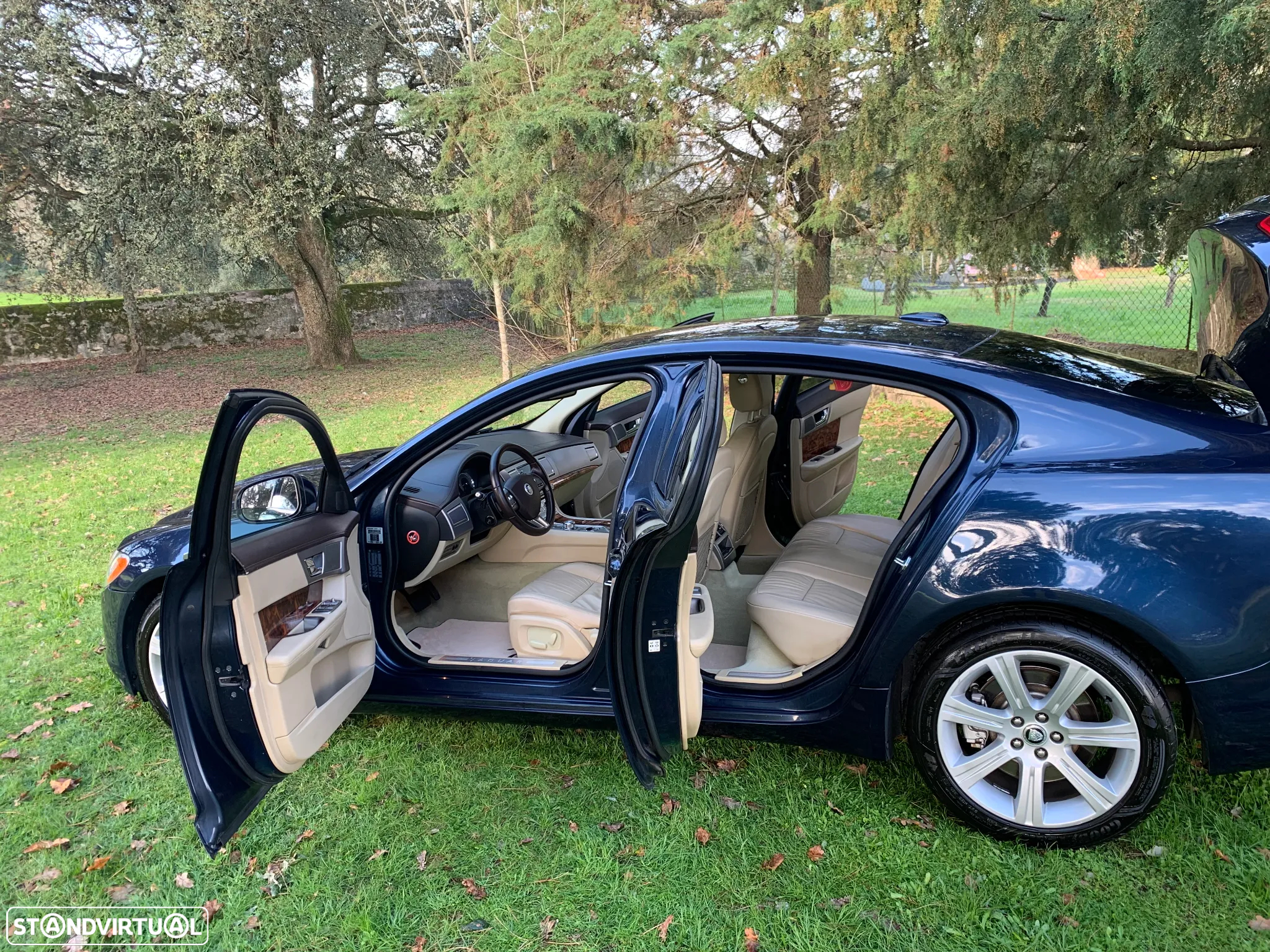 Jaguar XF 3.0 D V6 Premium Luxury - 56