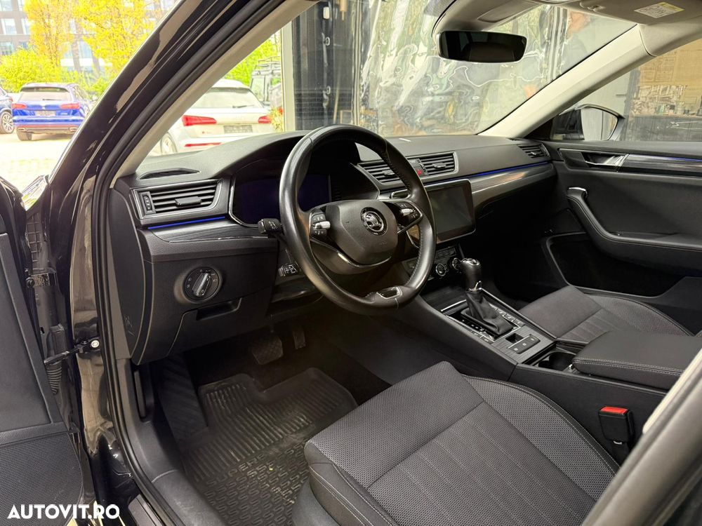 Skoda Superb 2.0 TDI DSG Ambition - 22