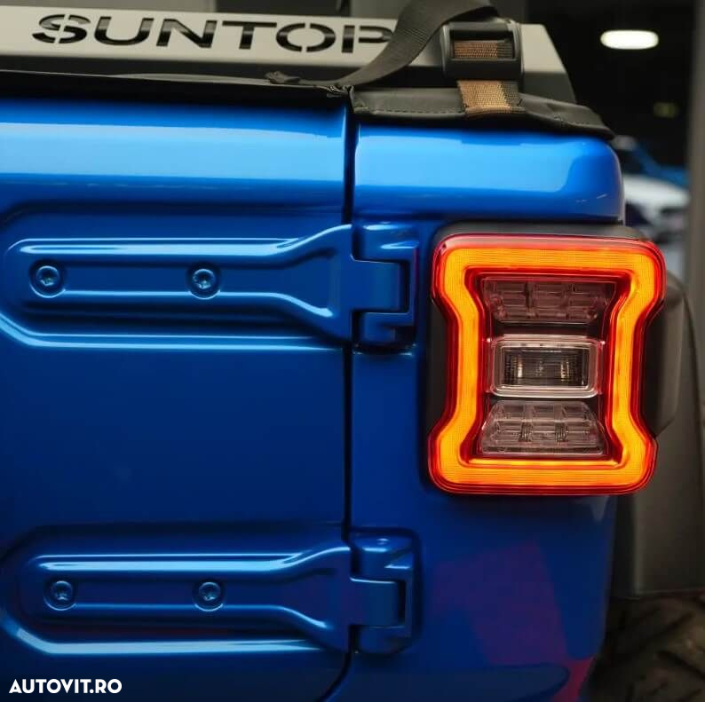 Jeep Wrangler - 16