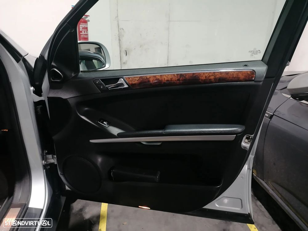 Mercedes-Benz ML 320 CDI - 16