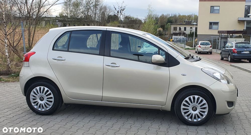 Toyota Yaris 1.33 Luna - 3
