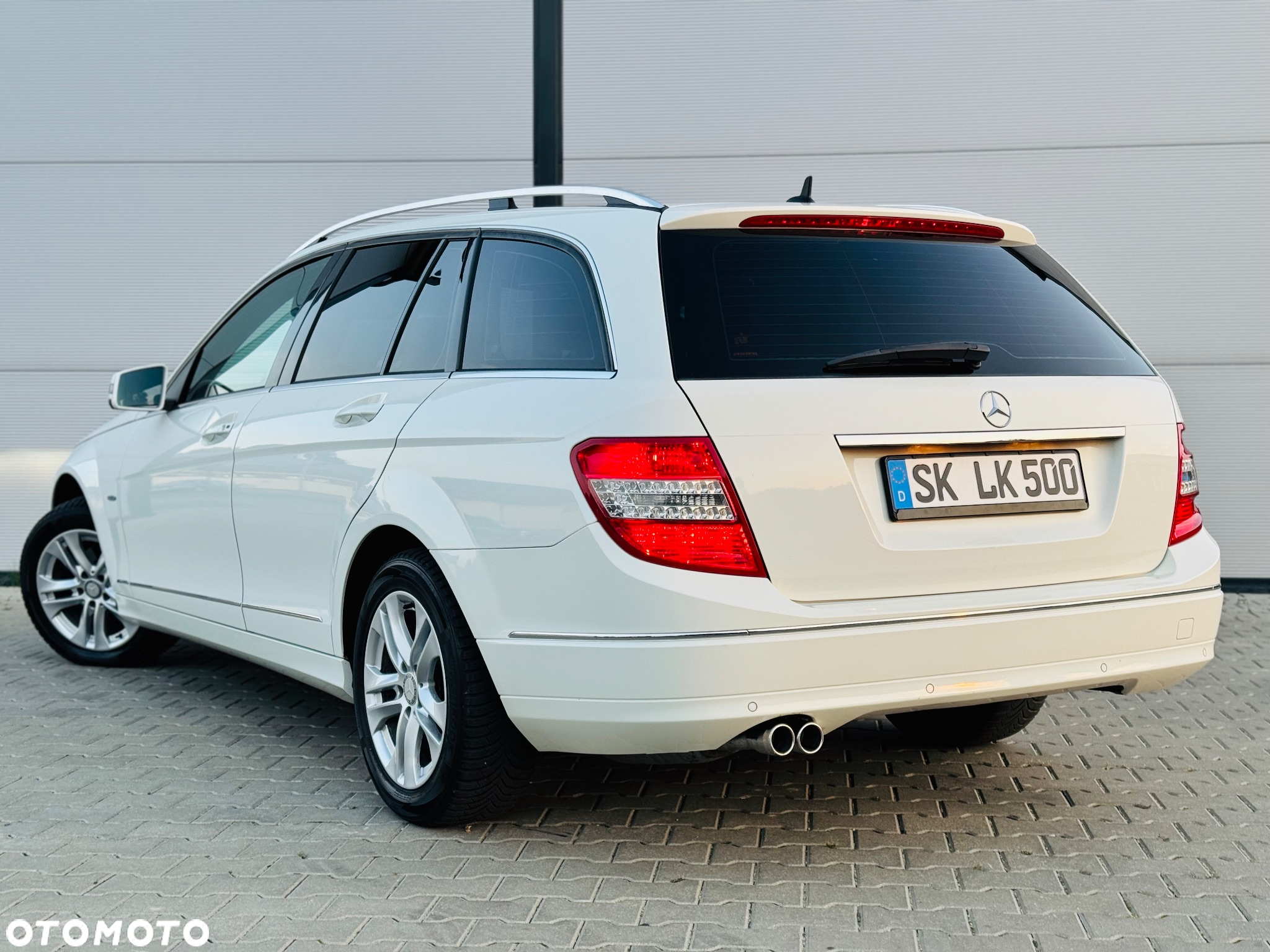 Mercedes-Benz Klasa C 180 T Kompressor Automatik BlueEFFICIENCY Special Edition - 33