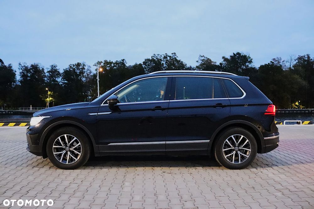 Volkswagen Tiguan - 4