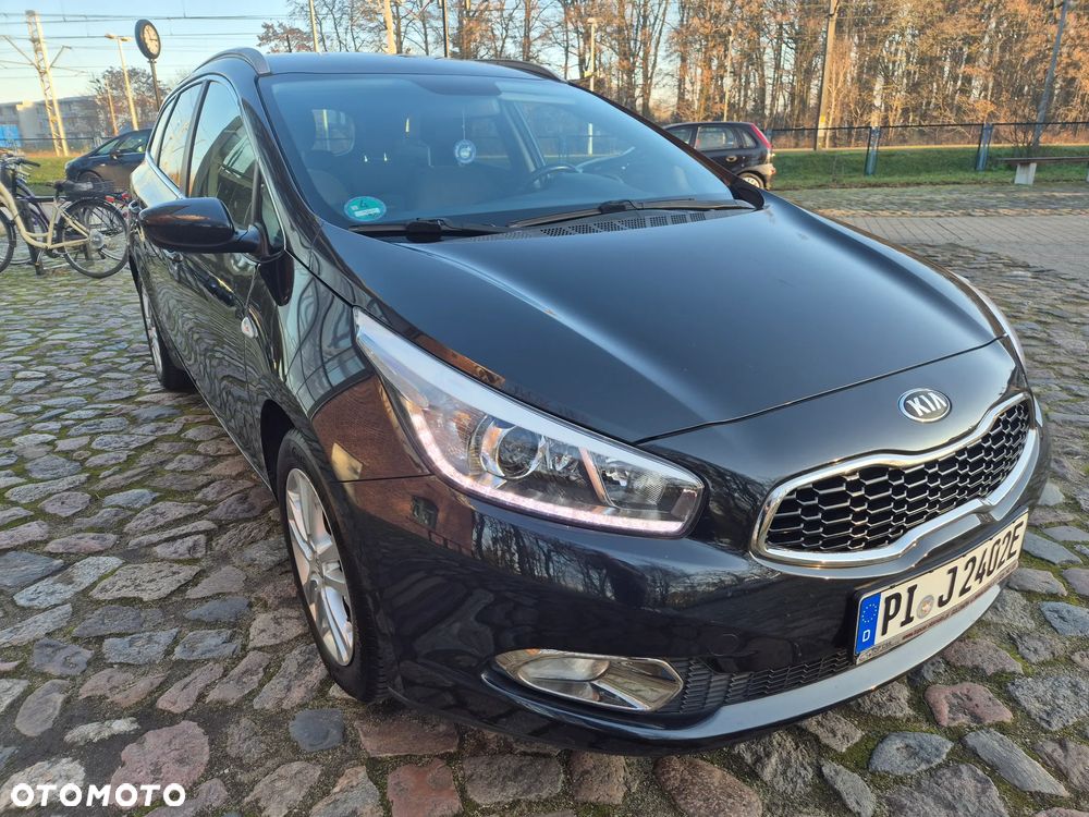 Kia Ceed 1.6 GDI Dream-Team Edition - 2