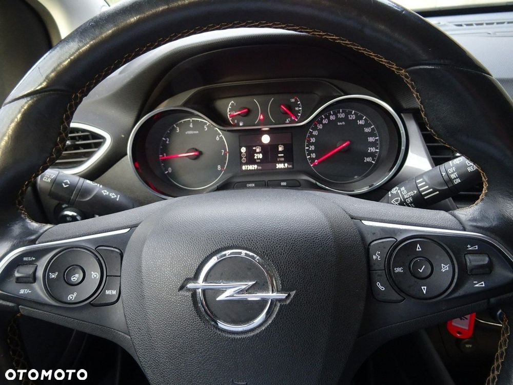 Opel Crossland X - 9